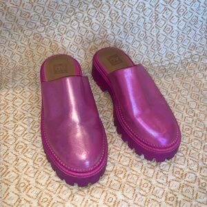 DOLCE VITA Metallic Pink Mules Slip Ons Clogs Shoes size 6.5